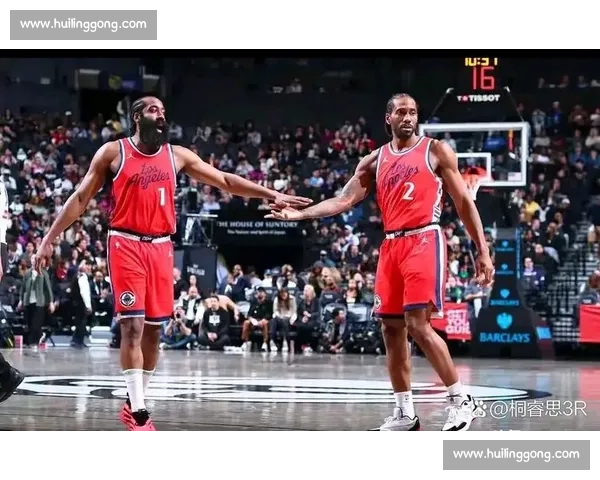 快船对决独行侠西部强强碰撞季后赛悬念全面升级巨星对位引爆看点